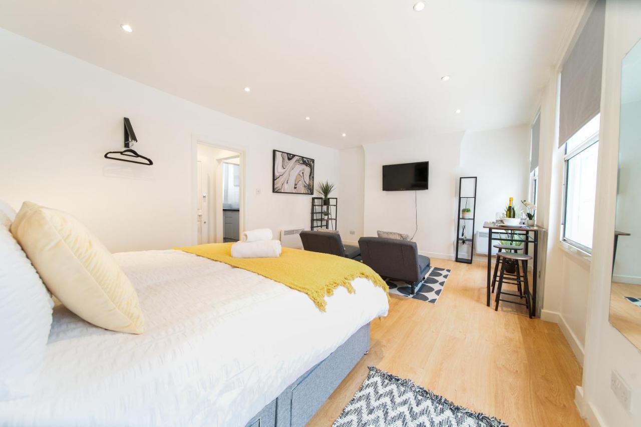 Livestay-Fabulous One Bed Apartments On Covent Garden Лондон Екстериор снимка