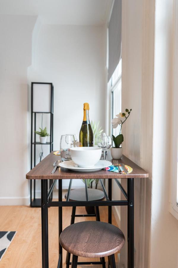 Livestay-Fabulous One Bed Apartments On Covent Garden Лондон Екстериор снимка