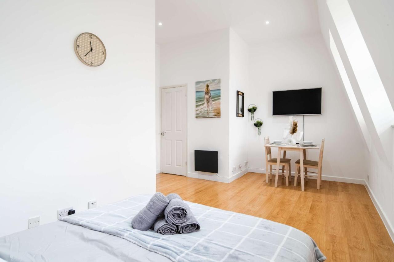 Livestay-Fabulous One Bed Apartments On Covent Garden Лондон Екстериор снимка