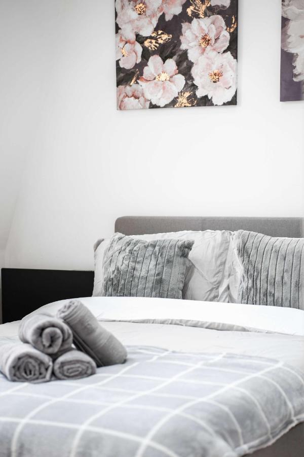 Livestay-Fabulous One Bed Apartments On Covent Garden Лондон Екстериор снимка