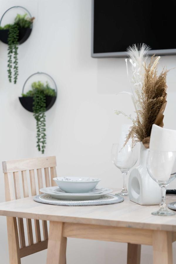 Livestay-Fabulous One Bed Apartments On Covent Garden Лондон Екстериор снимка